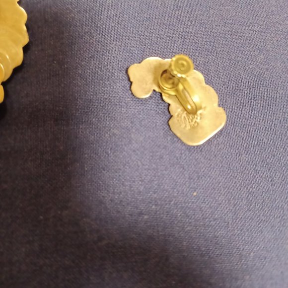 Sterling .925 silver  leaf-form necklace, bracelet, and screw-back earrings - Picture 2 of 4